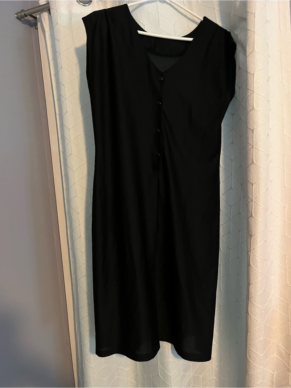 Sleek Black V-Neck Midi Dress with Button Front